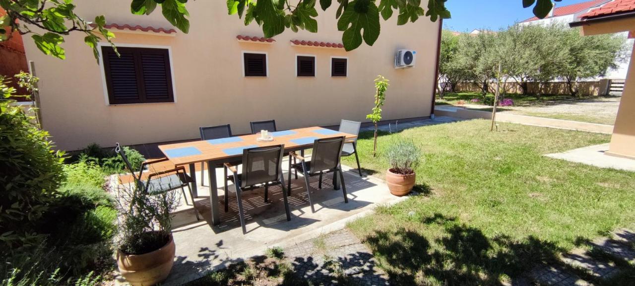 Apartmani Lavanda Vrsi Buitenkant foto