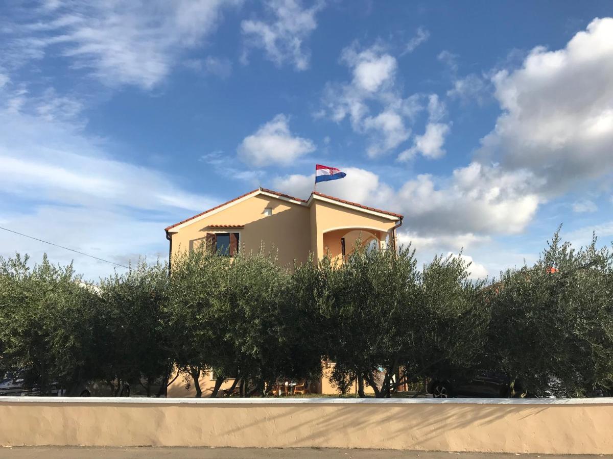 Apartmani Lavanda Vrsi Buitenkant foto